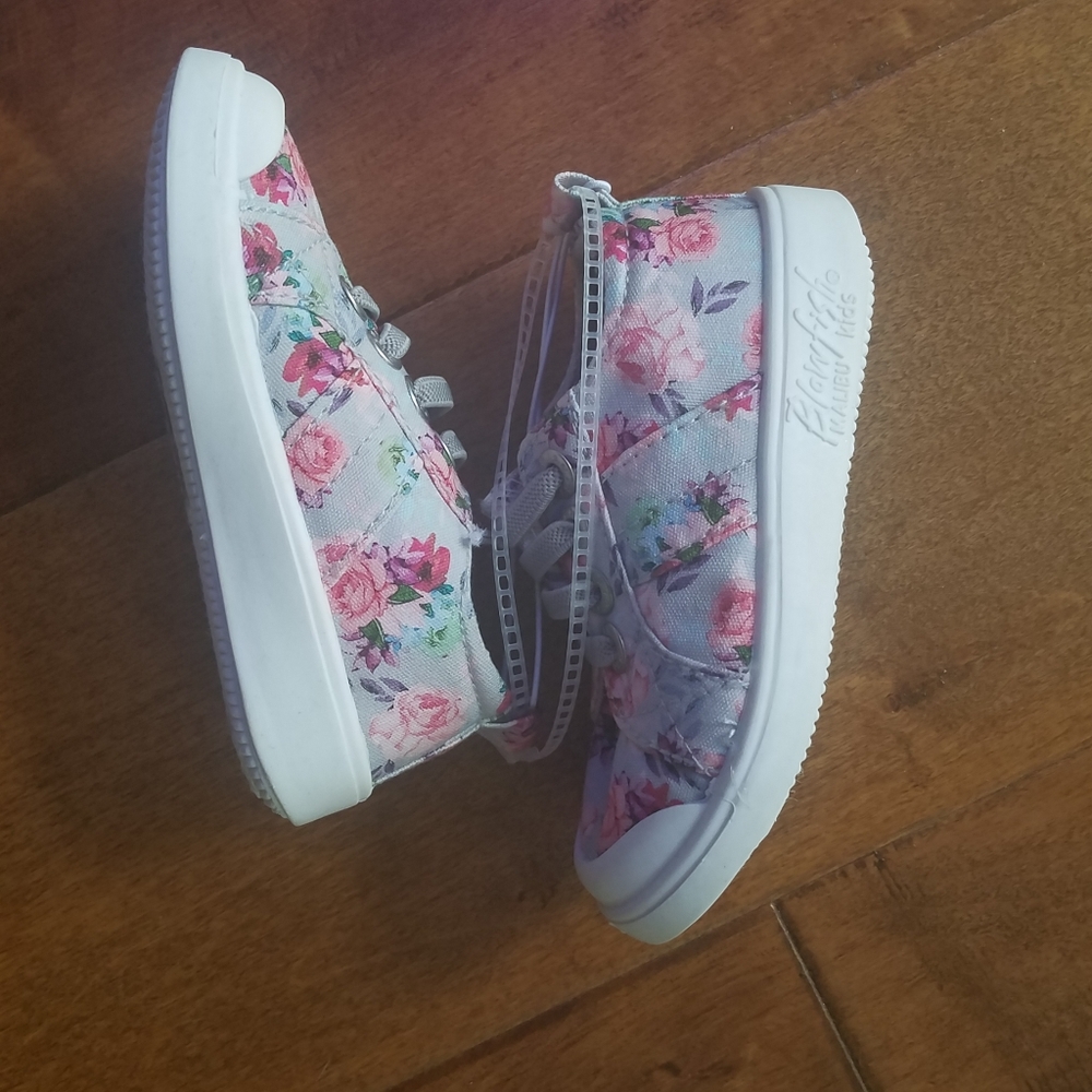 NEW Blowfish Malibu Little Kids Floral Slip on Sneakers Sz 6